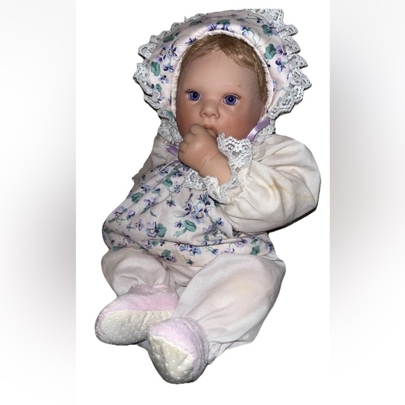 Lee Middleton Vintage Realistic Baby Doll 1994 Blond Hair Thumb Sucker VGUC - Picture 3 of 6